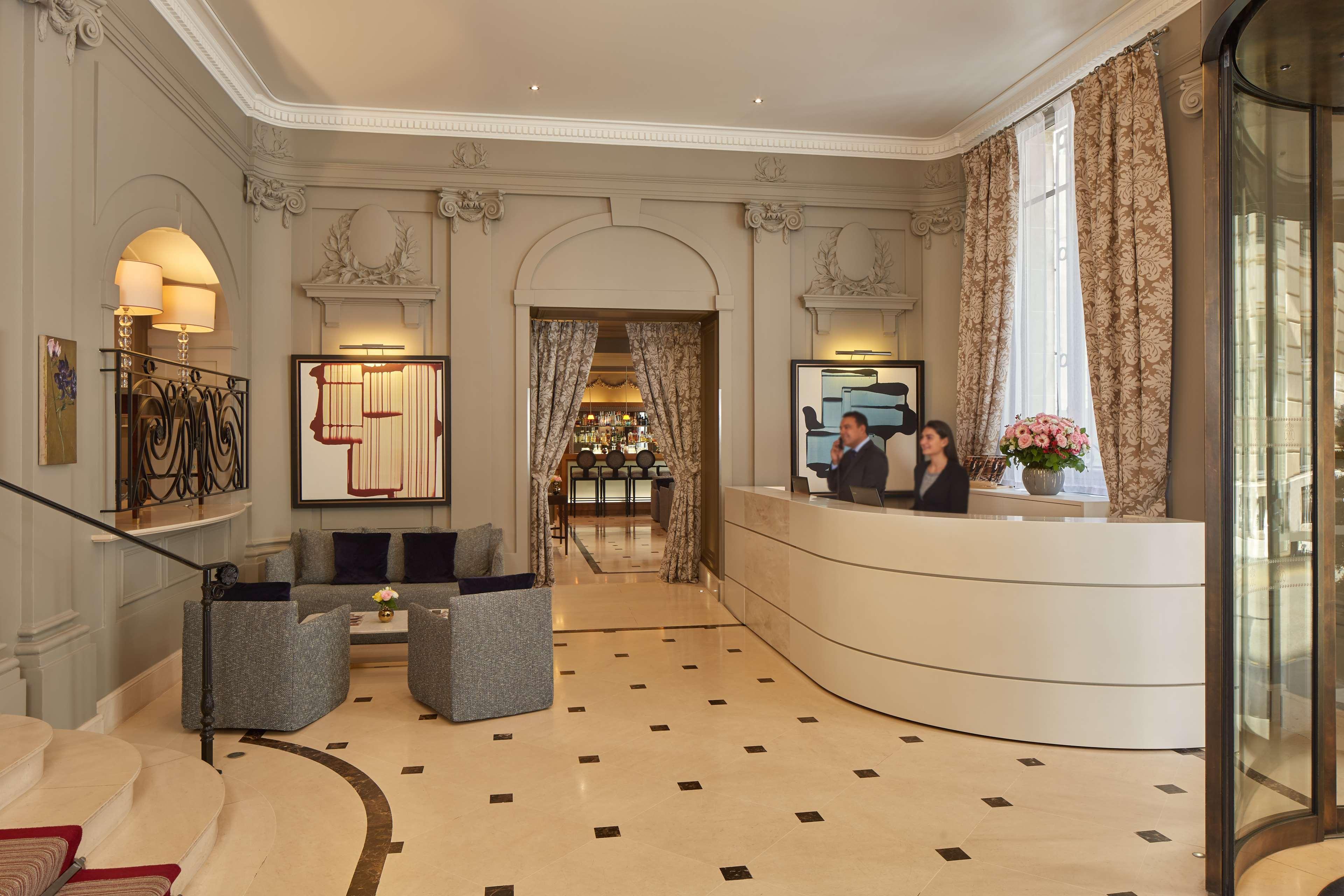 Majestic Hotel Spa - Champs Elysées París Exterior foto
